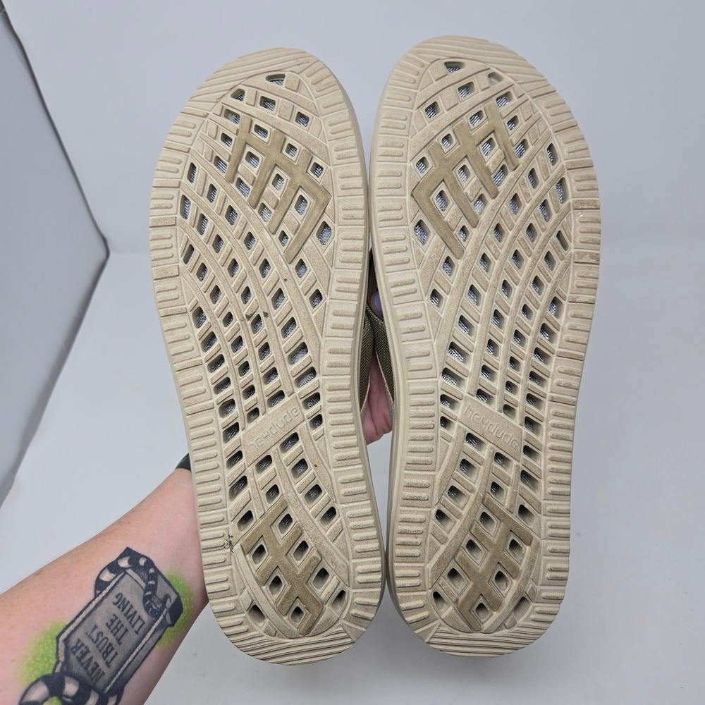 Hey Dude Mens Milo Tan Beige Mesh Flip Flop Sandals Size 14 Lightweight Comfort - Picture 9 of 10